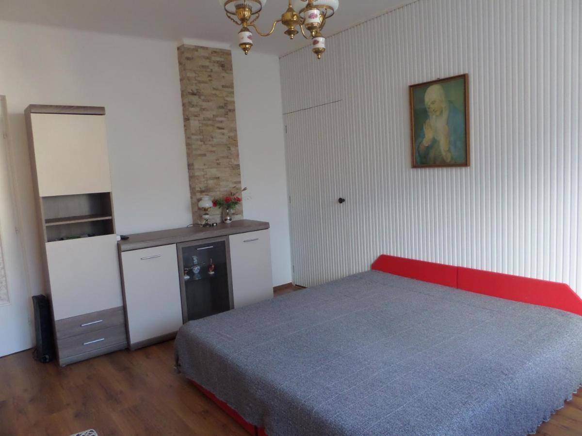 Bori Apartmanok Hajduszoboszlo Exterior foto