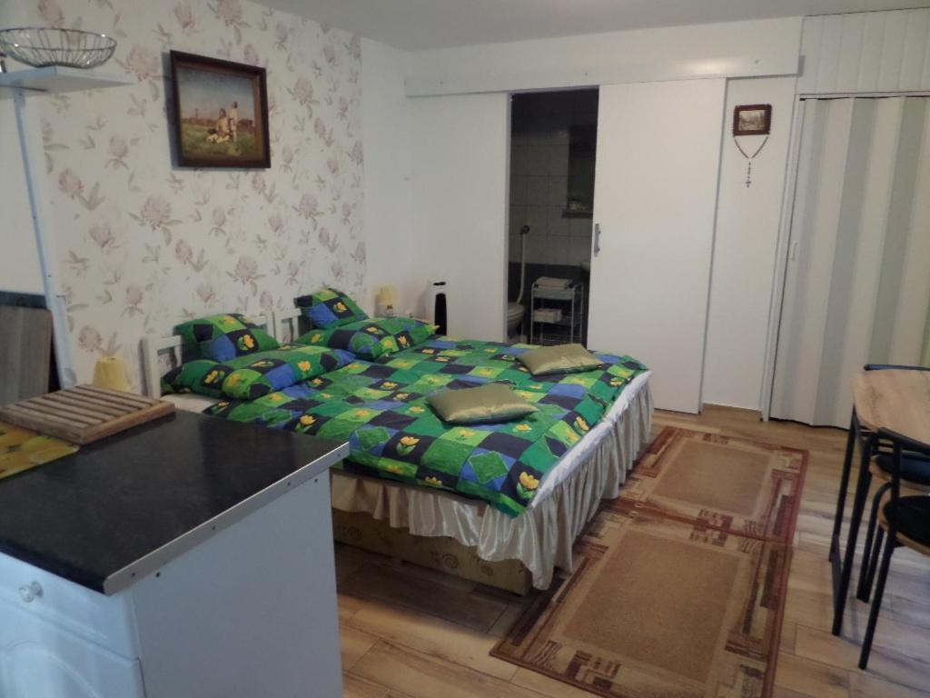 Bori Apartmanok Hajduszoboszlo Exterior foto