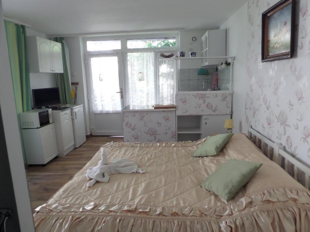 Bori Apartmanok Hajduszoboszlo Exterior foto